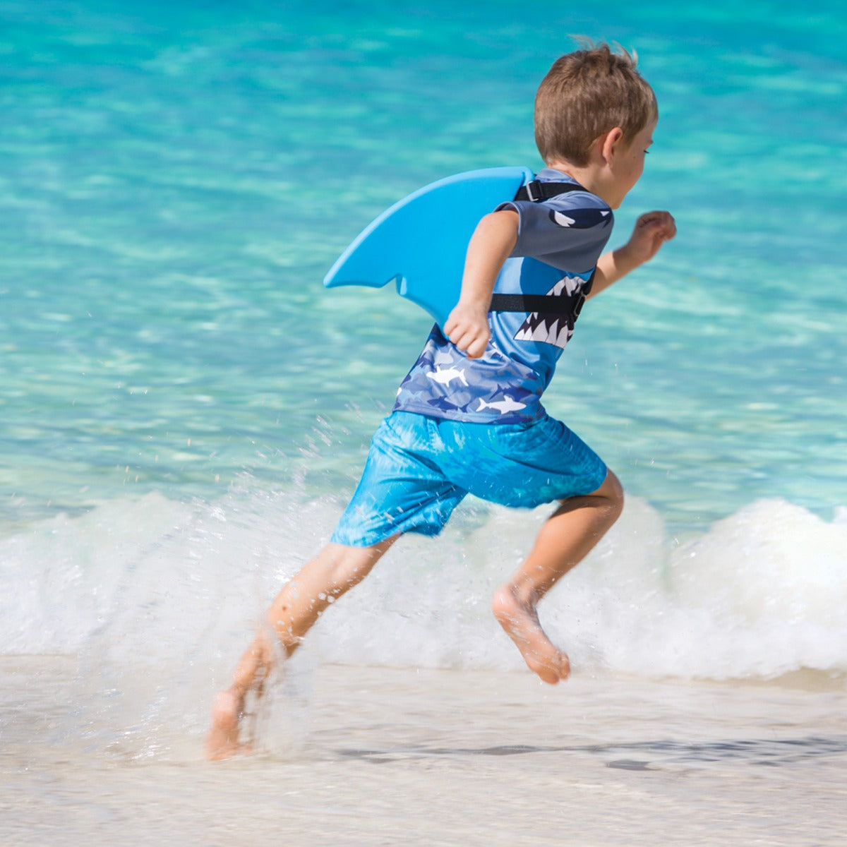Traje de baño de tiburón azul