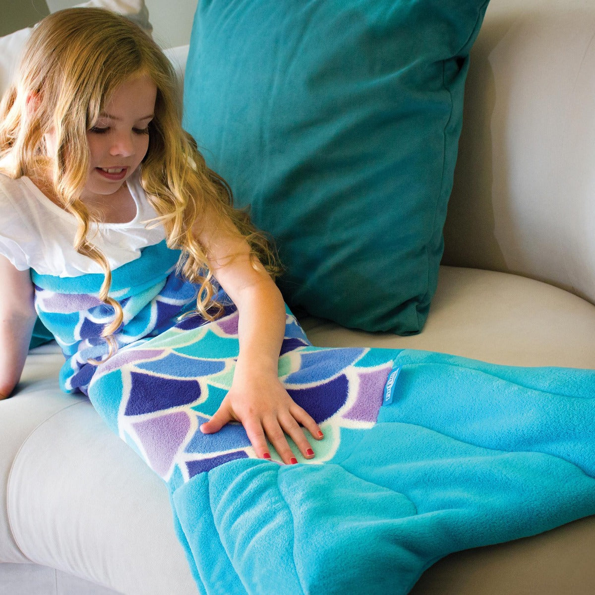 Cuddle Tails Mermaid Tail Blanket in Aqua Dream