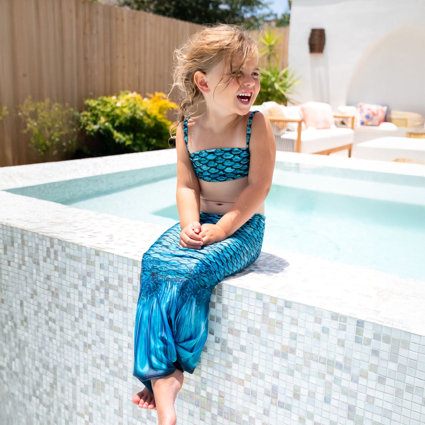 Conjunto de top de bikini y cola para niños pequeños en verde azulado de Tidal