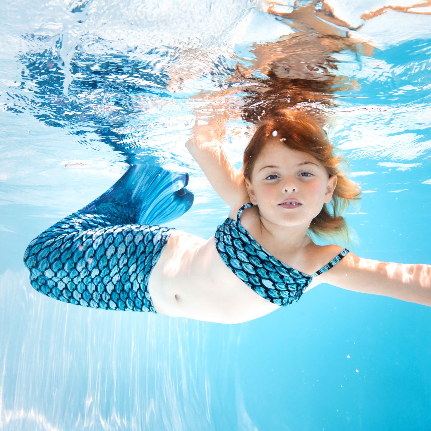Conjunto de top de bikini y cola para niños pequeños en verde azulado de Tidal
