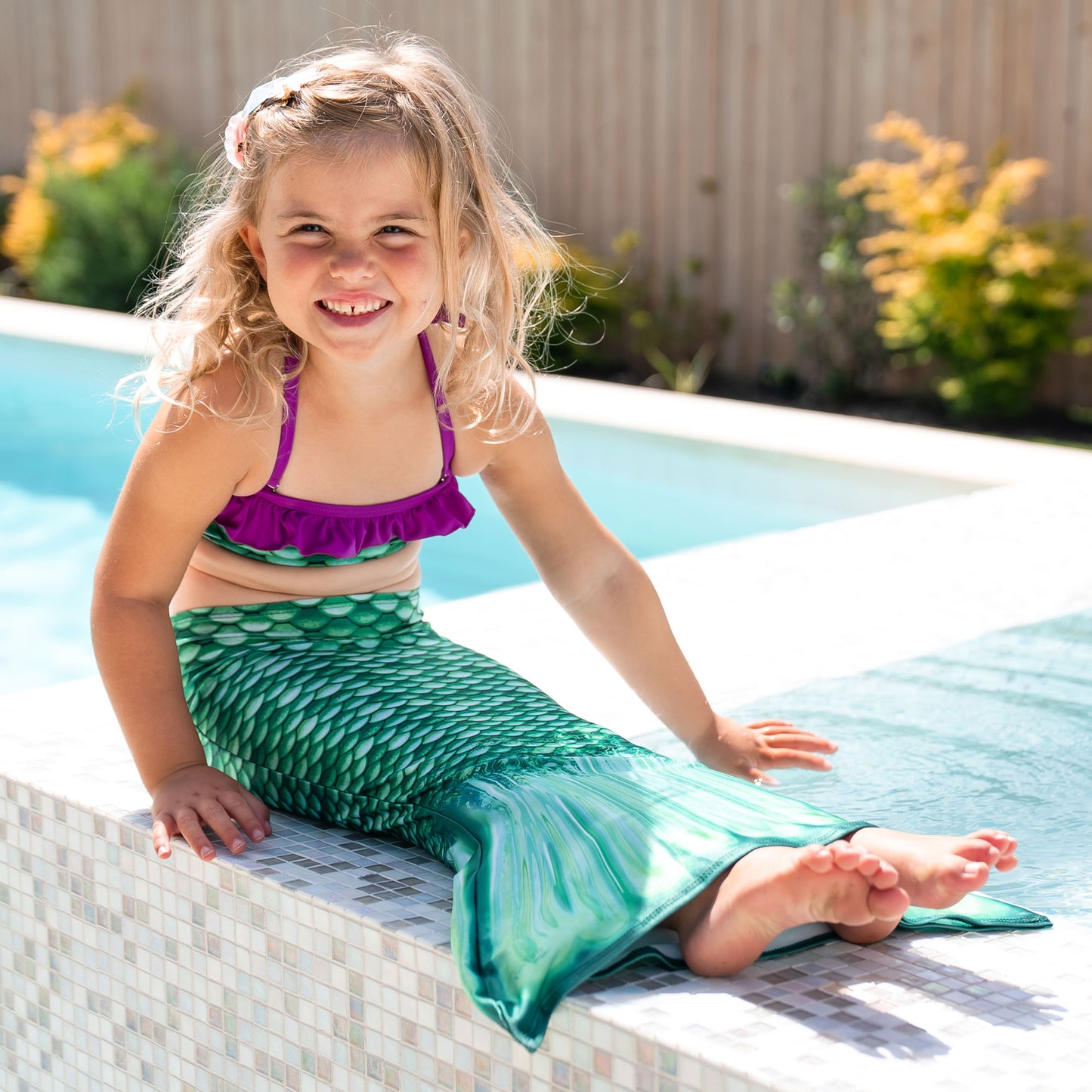 Conjunto de top de bikini y cola para niños pequeños en verde celta