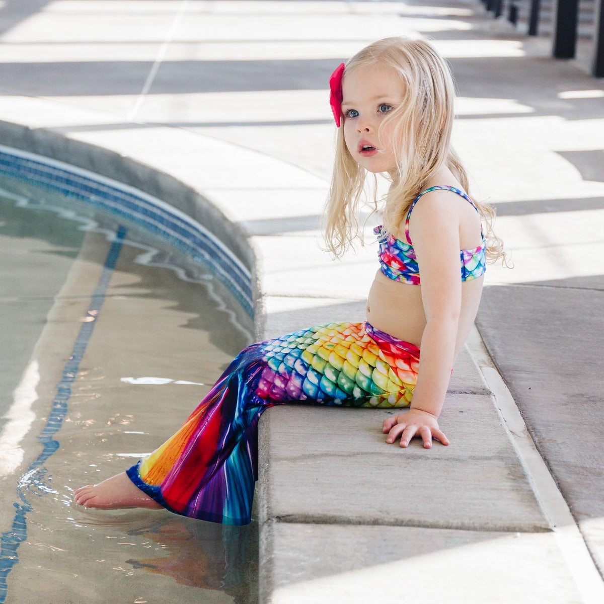 Conjunto bandeau y cola para niños pequeños de Rainbow Reef